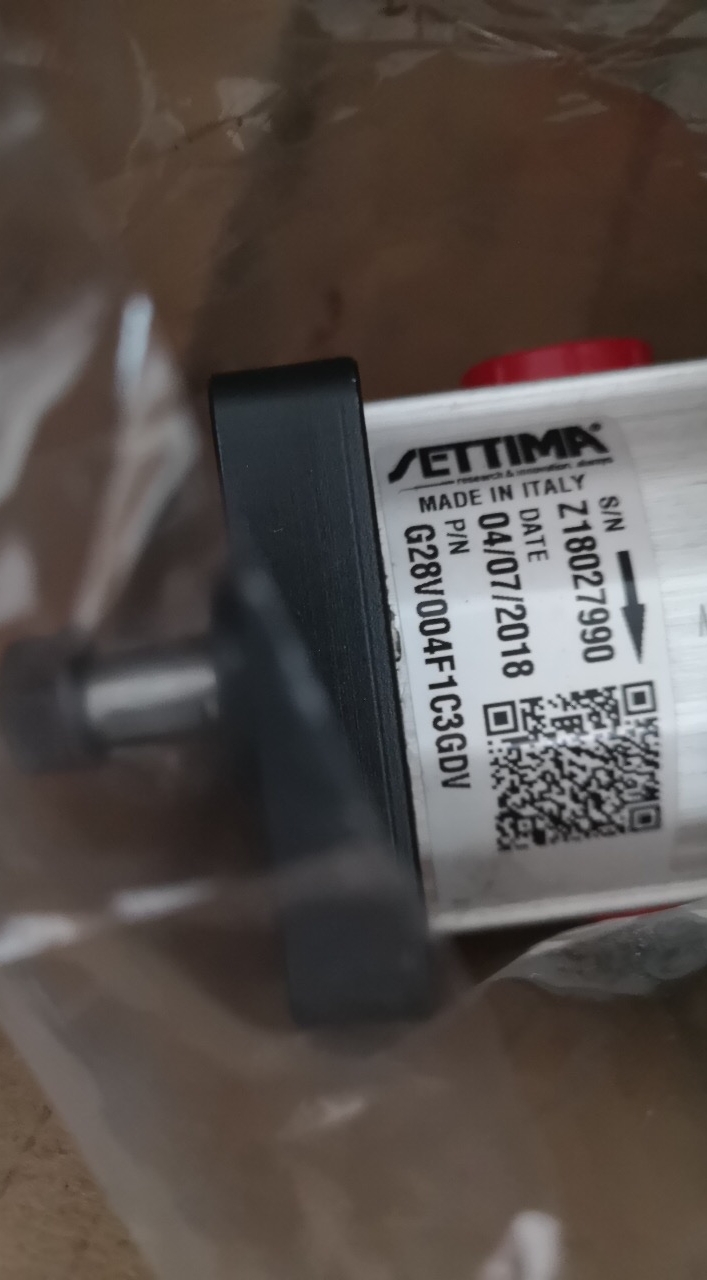 意大利SETTIMA螺桿泵G38C018FSAACGD注塑機(jī)伺服系統(tǒng)高壓螺旋泵